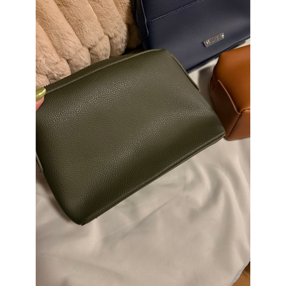 NWOT Missoni Pouch/wristlet, Interior Multicolored Chevron Pattern ,Olive - Picture 6 of 8